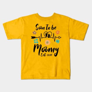 Soon To Be Mommy Est 2021 mom Kids T-Shirt